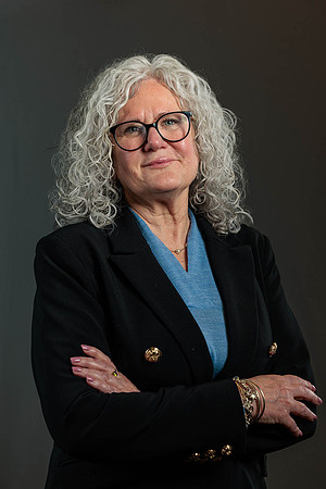 Dina Donohue-Chase