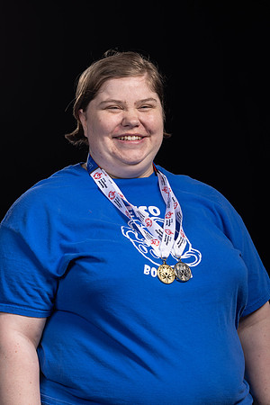 Katie Maynard, Bowling