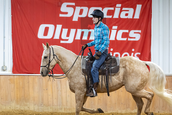 Evan McKay riding Juice in Working Trails