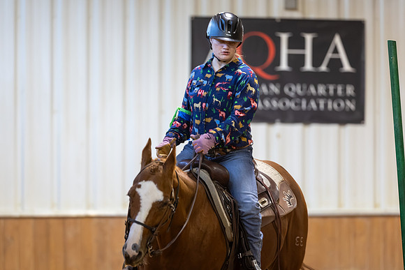 Sarah Zuba-Ingram riding Ichi in Working Trails