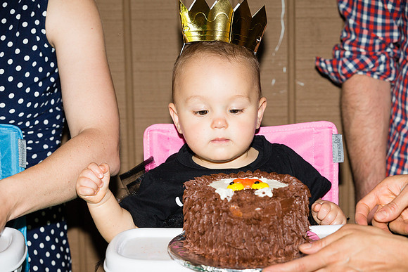 Penny and the Smash Cake