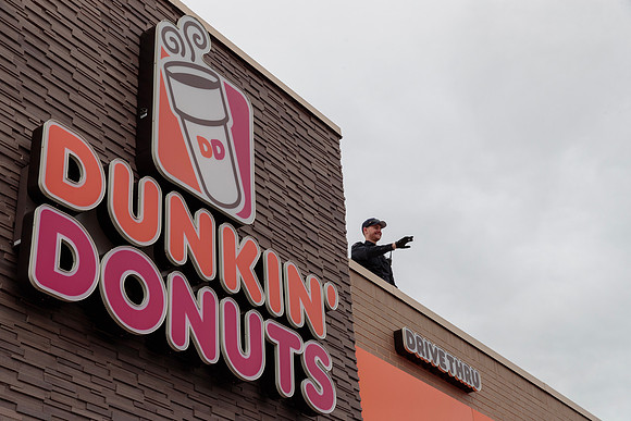 Lisle Police Cop On A Rooftop