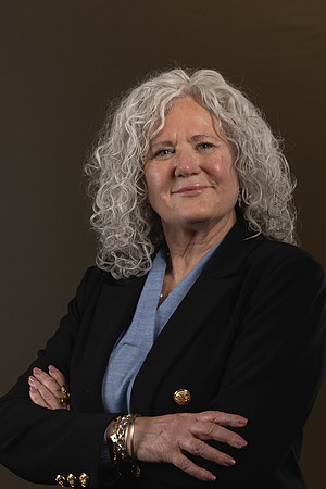 Dina Donohue-Chase